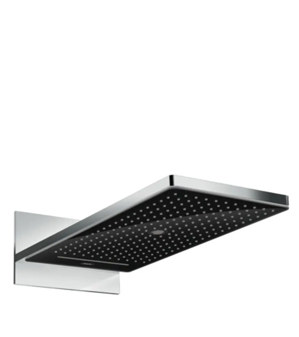 Kopfbrause mit quadratischer, flacher Oberfläche in Schwarz und Chrom, Wandanschluss, aus der Hansgrohe Rainmaker-Serie.